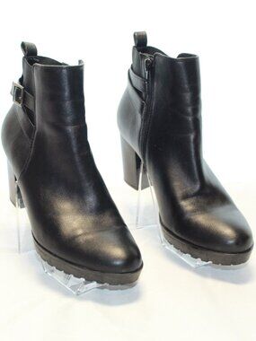 Kelly & Katie Size 9M Black Faux Leather Mallorla Side Zip Heeled Ankle Boots